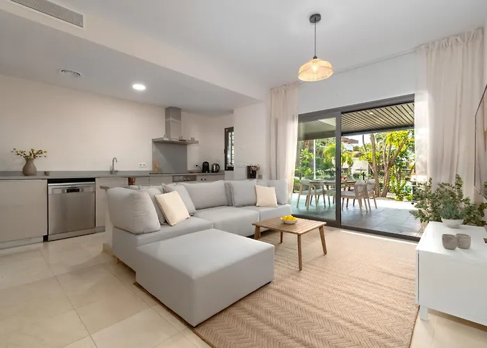 Residencial Hoyo 19 *