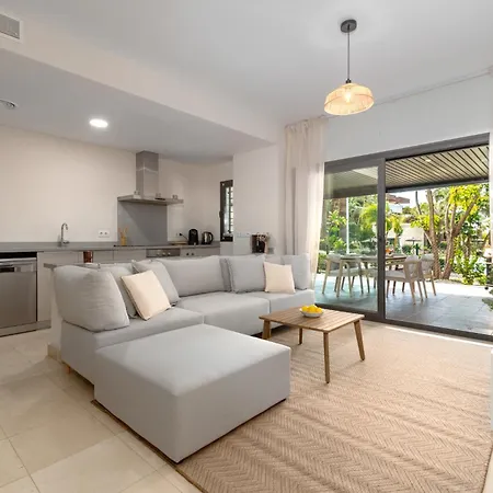 Residencial Hoyo 19 *